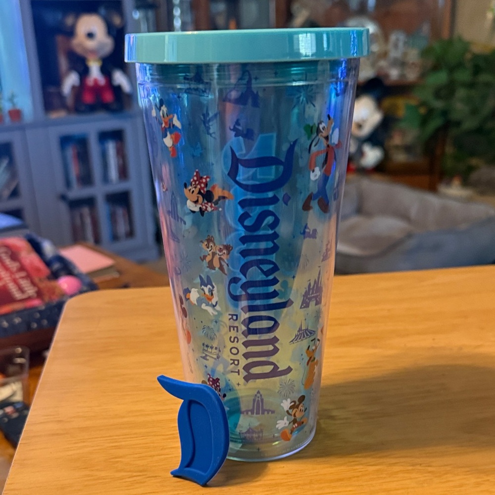 Disneyland Resort Blue Tumbler   NEW
